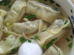 芹菜大馄饨-周素珍湖州大馄饨(直戒坛寺巷店)