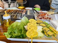 -哈尔滨小酒馆·鲜肉现穿自助烧烤(康新花园店)
