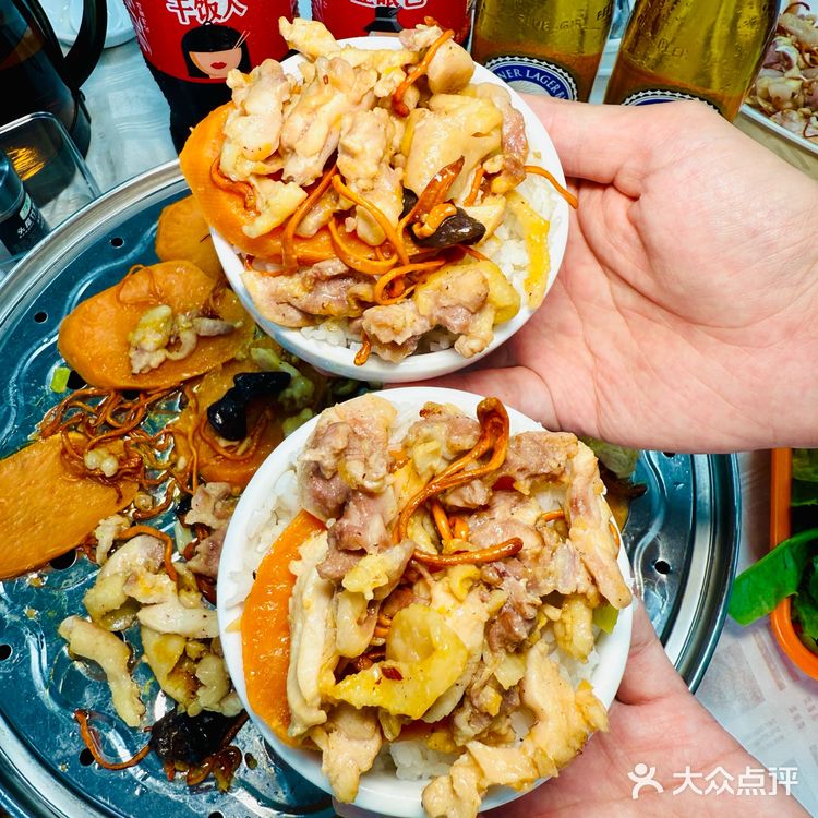 轮胎漏气，馋虫偶遇六十六的美味桑拿鸡