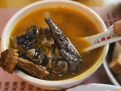 山茶油黑鸡汤-王桂峰特色小吃(浔阳路店)