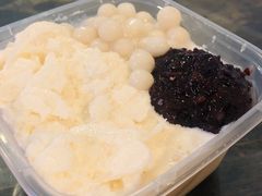 招牌白雪黑糯米豆花-甜心闲生传统手工冰粉(奎星楼店)
