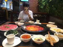 -香佰里鲜货火锅(佳乐金街店)