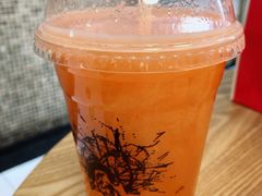 鲜榨雪梨胡萝卜-织荆鸟咖啡(首开福茂店)