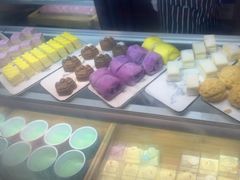 -芝小官毛肚火锅海鲜自助(苏州吴江区万宝店)
