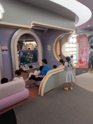 -奈尔宝·国风主题儿童乐园·亲子餐厅(豫园商城店)