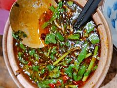 酸辣椒铜锅米线-都氏二当家(九方店)