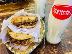 牛肉烧饼（多肉）-穆得·老周家牛肉烧饼(普利街店)
