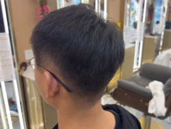 -一東造型烫发染发