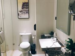 -武汉武昌站街道口华美达安可酒店