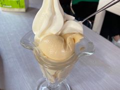 -古老冰山特色冰淇淋店(艾提尕尔店)
