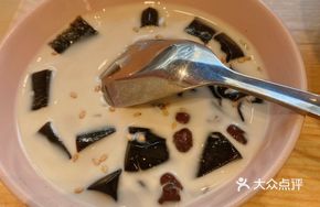 Sweet Rice Wine Red Bean and Herbal Jelly