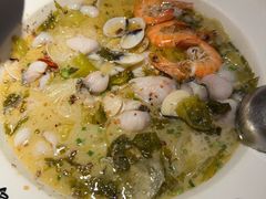 -江渔儿酸菜鱼(映月湖环宇城店)