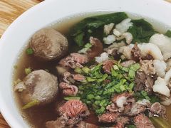 牛肉牛丸拼胸口油粿条-金粿粿·牛肉粿