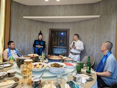 -哈啾嗨·新概念蒙餐(红星新城店)