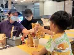 -麦当劳甜品站(高德置地广场春广场店)