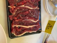 吊龙伴-三头牛·潮汕牛肉生蚝火锅 (夏湾店)