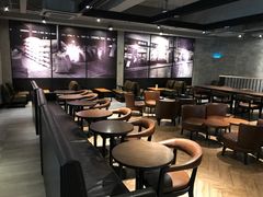 大堂-星巴克(上海虹桥南丰城办公楼店)