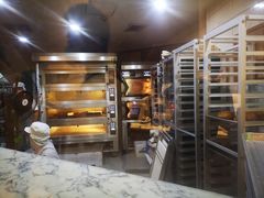 面包甜点陈列柜-WHEAT&BAKER-麥(凯德来福士店)