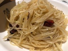 -江渔儿酸菜鱼(万科东荟城店)