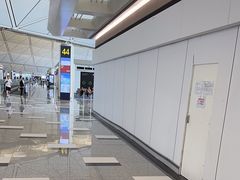 -星巴克(香港国际机场44号闸店)