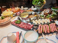 -牛员外鲜切牛肉火锅