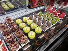 景观位-玲婧胡同·生日蛋糕·餐厅(嘉里城店)