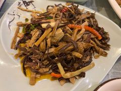 -小厨子私房菜·云南美食店