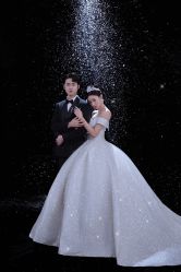 点击看大图 -全城热恋璀璨婚纱摄影