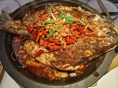 -鸣记脆皮烤鱼·海鲜烤鱼(三八广场店)