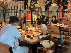 -沪小胖小龙虾(淮海中路旗舰店)