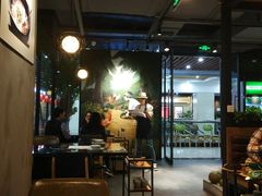 大堂-东椰·海南椰子鸡火锅(朝阳门店)