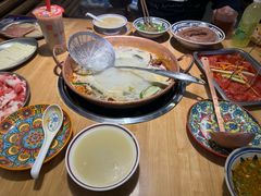 -洱火云南酸菜牛肉火锅(石景山当代商城店)