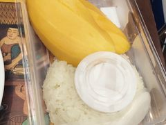 -芒果糯米饭摊子