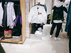 -NIKE KICKS LOUNGE体验店(北京新中关店)