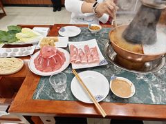 -楼外楼肥羊木炭火锅居(乐群街店)