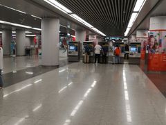 -新百广场(地铁站)