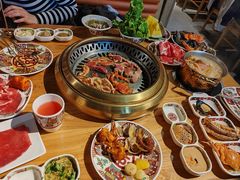 -汉江山料理级自助烤肉黑金冠(周口好吃城店)