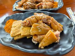 -鸿浩扒猪脚米线