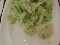 -田园东方蜜桃村的田野营地