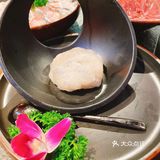 打卡非常正宗的重庆火锅，热辣浓烈，爽翻味蕾。