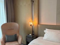 -深圳国际会展中心希尔顿酒店(前海华发冰雪世界店)