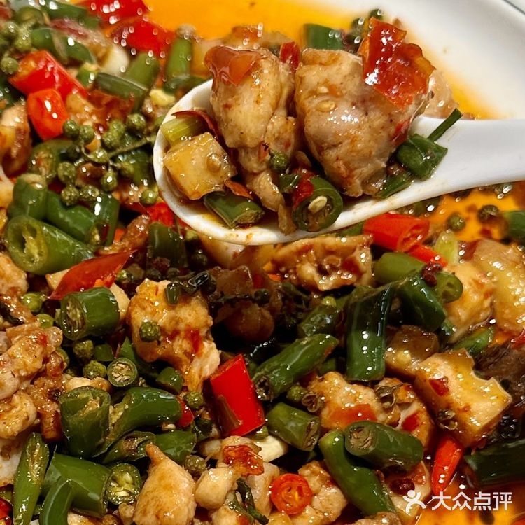 
来仪征就吃这个川菜了！！
