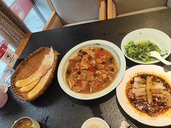 -万重锦·人文川菜馆(骡马市店)