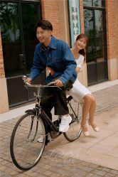 -易摄影婚纱摄影工作室