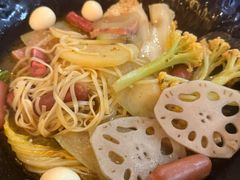 -万记麻辣烫国展总店