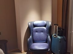 -西安大雁塔科技大学地铁站亚朵酒店