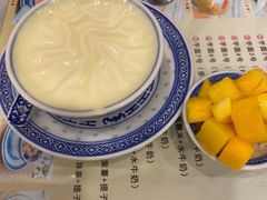-广信牛奶甜品世家(台东店)