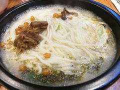 -桥思缘云南过桥米线