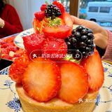 杭州的！杭州的！ 中山北路甜品天堂！唯一的缺点是不能邮寄[流泪]