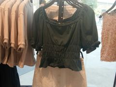 -URBAN REVIVO(上海中庚漫游城店)